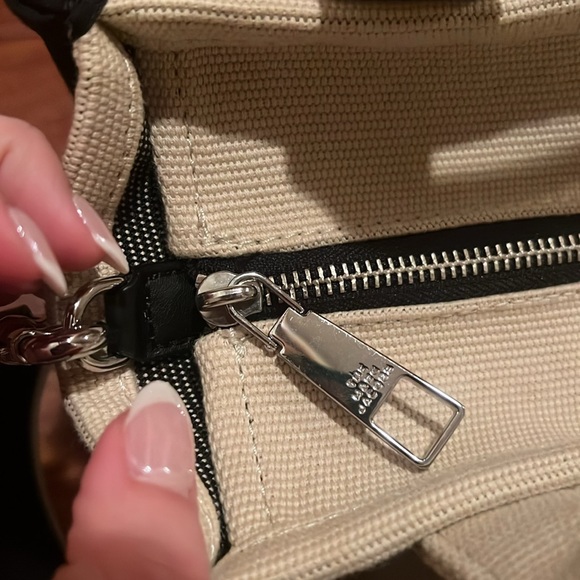 Marc Jacobs The Canvas Small Tote Bag - Picture 5 of 8